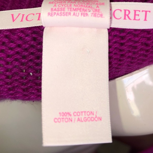 Victoria’s Secret M Oversized Sweater - Picture 8 of 9